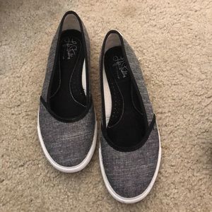 slip on walking shoes